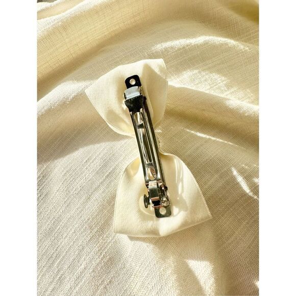 White rhinestone sparkle embellished bow - for thick hair - Picture 3 of 7